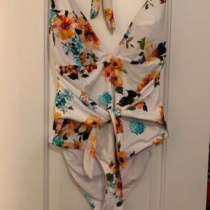 One piece bathing suit